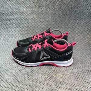 Reebok Runner MT Pink Black Shoes Size 9 Women’s